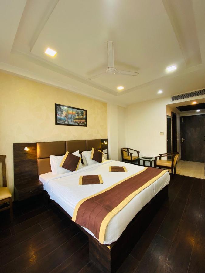 Hotel Ss Grandeur لاكناو المظهر الخارجي الصورة