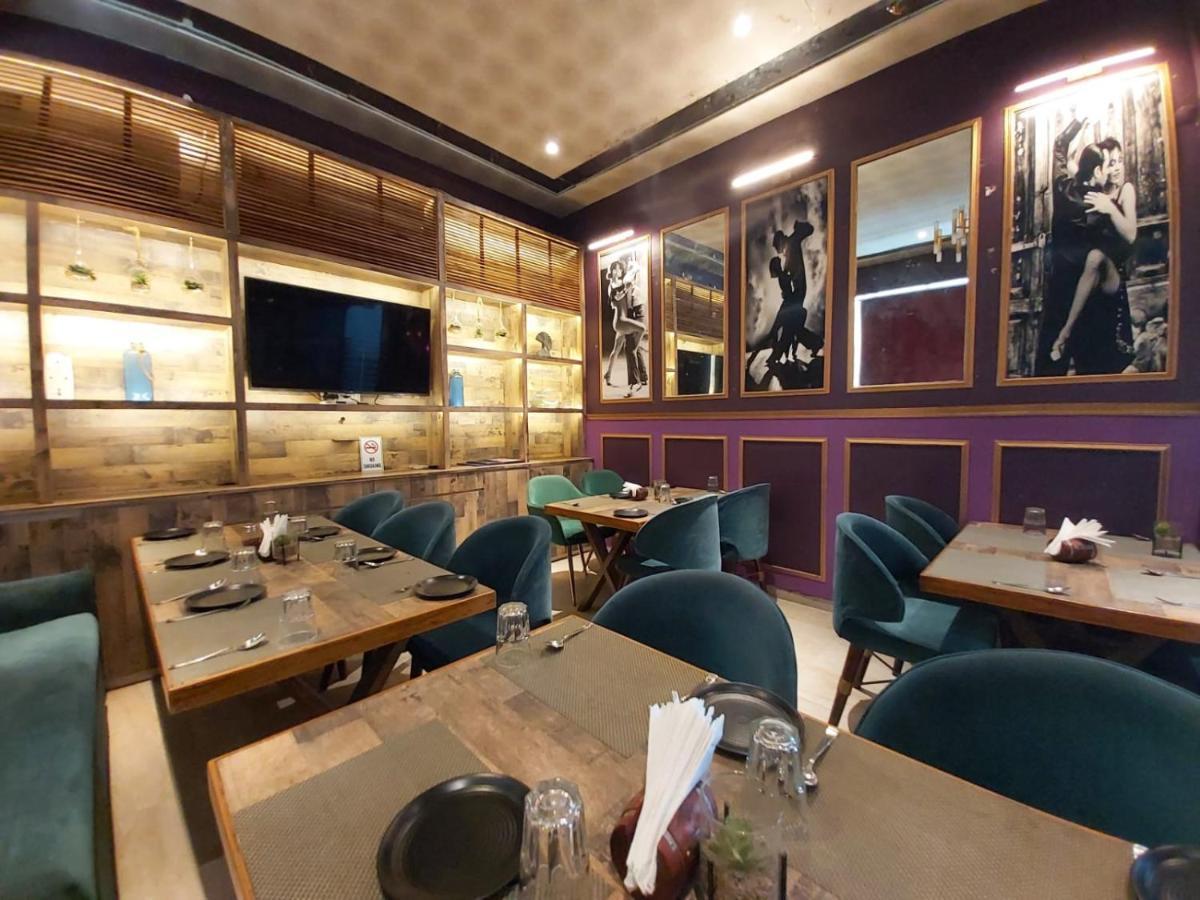 Hotel Ss Grandeur لاكناو المظهر الخارجي الصورة